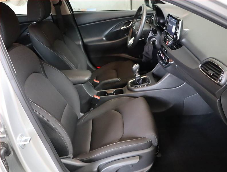 Hyundai i30 (2020) Komfort 1.4 T-GDI, ČR,1.maj - fotka 9 z 23