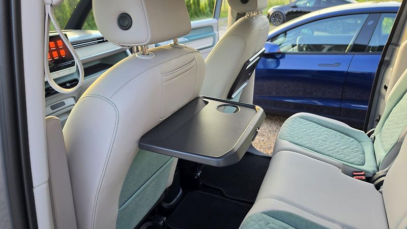 Volkswagen ID.Buzz (2023) Pro 150 kW - fotka 10 z 27