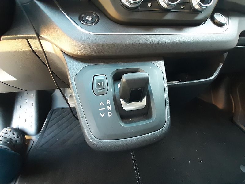 Renault Trafic (2025) L2 SpaceClass Blue dCi 170 EAG - fotka 14 z 25