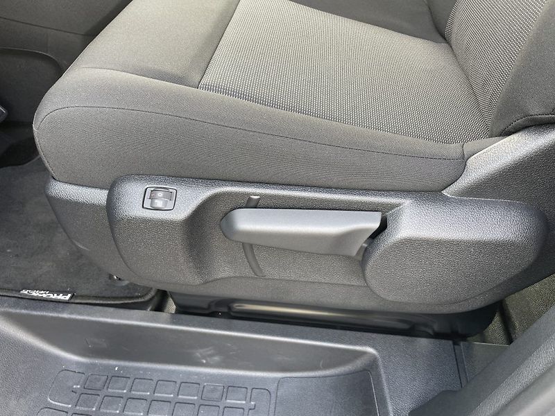 Toyota ProAce Verso 2.2D 6MT 150k ODBĚR IHNED - fotka 29 z 31
