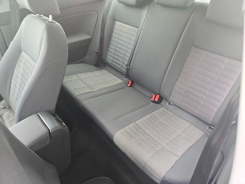 Volkswagen Golf (2007) 1.4 i Navi,TOP - fotka 14 z 21