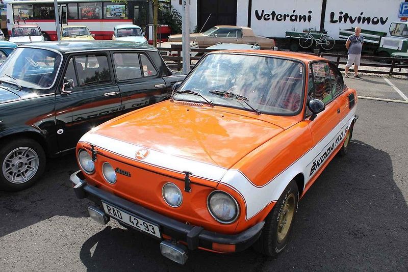 Škoda 120S.