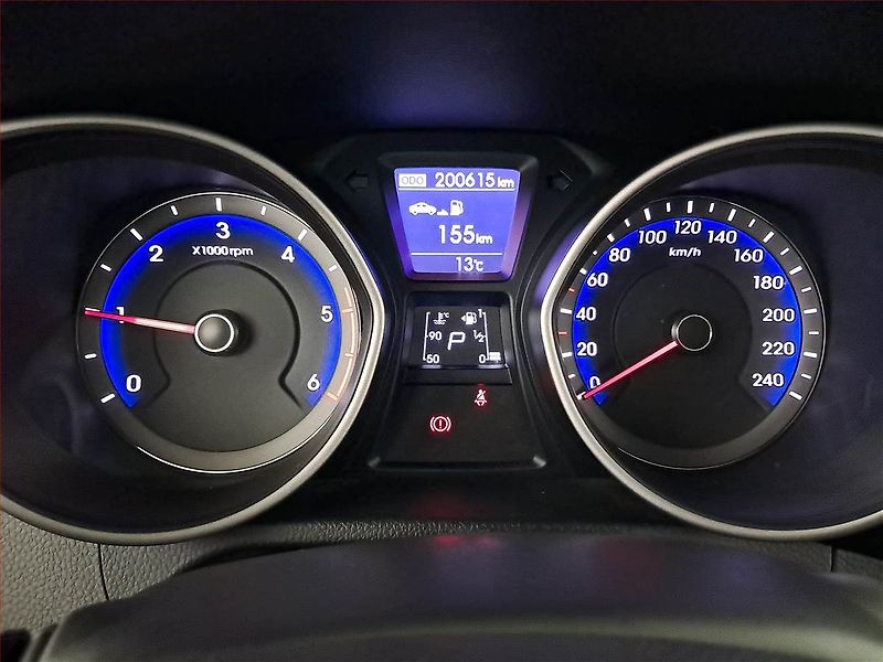Hyundai i30 (2016) 1.6 CRDi, Automat, po STK - fotka 11 z 21