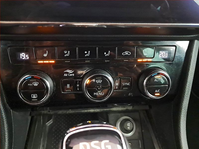 Škoda Superb (2021) Sportline 2.0 TSI - fotka 16 z 24