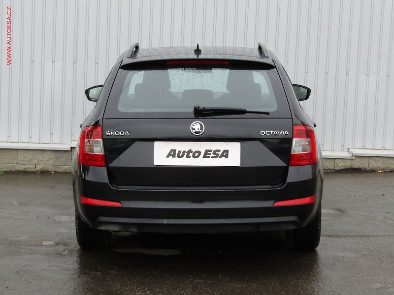 Škoda Octavia (2015) 2.0 TDi, ČR, Navi, AC - fotka 5 z 18