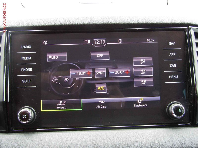 Škoda Karoq (2025) 2.0 TDi, 1.maj,ČR, Fresh - fotka 20 z 22
