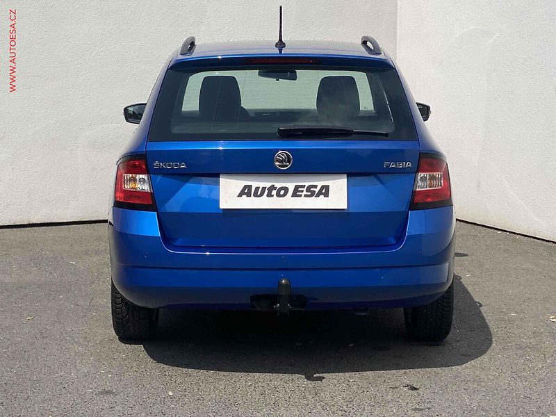 Škoda Fabia (2018) 1.0 TSi, Ambition, TZ - fotka 5 z 16