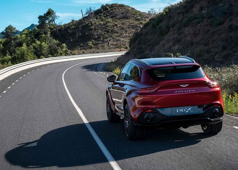 Aston Martin DBX