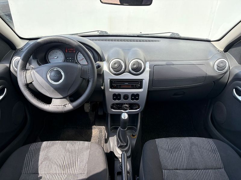 Dacia Sandero 1.6i, 64kW, Klima, Senzory - fotka 5 z 14
