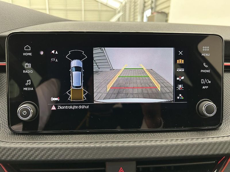 Škoda Kamiq 1.0 TSI Monte Carlo - fotka 16 z 26