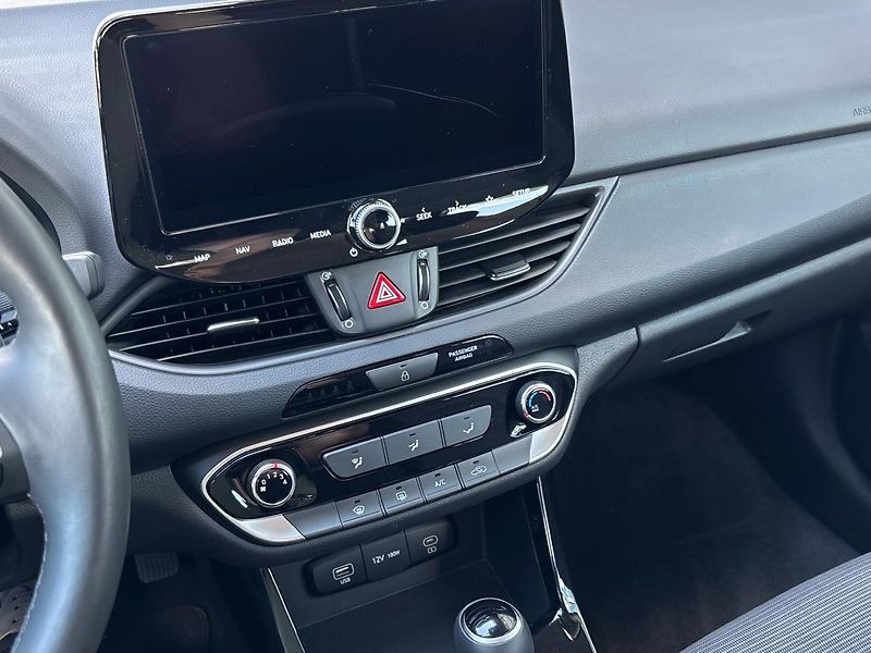 Hyundai i30 MHEV Smart - fotka 12 z 25