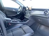 Mercedes-Benz GLA (2019) 220d 4 Matic, ser.knížka - náhled 15