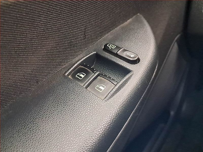 Škoda Fabia (2007) 1.4 16V, ČR,1.maj, Serv.kniha - fotka 15 z 15