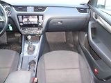 Škoda Octavia Combi SCOUT 2.0 TDI DSG 4x4  1 - náhled 17