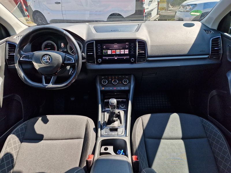 Škoda Karoq 1,0TSI 85KW VÝHŘEV,ALU KOLA  - fotka 11 z 18
