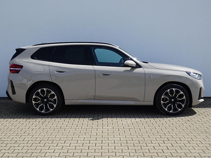 BMW X3 xDrive20d - fotka 5 z 7