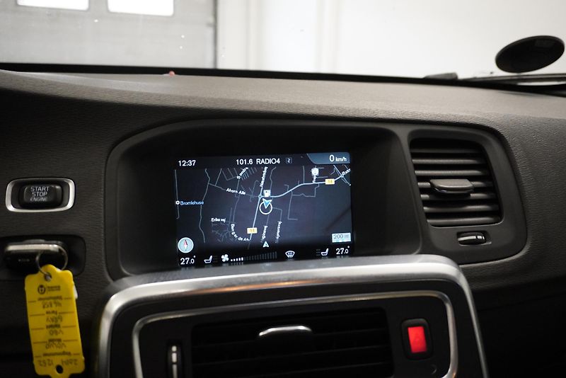 Volvo V60 D4 AUTOMAT - fotka 16 z 29