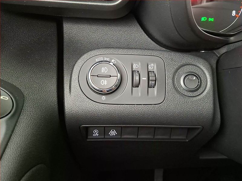 Opel Combo (2023) Edition 1.5 CDTI, 5Míst, ČR - fotka 15 z 17