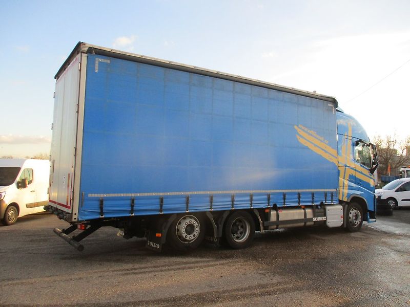 Volvo FH500 6x2 + Schmitz Nový tacho - fotka 4 z 39