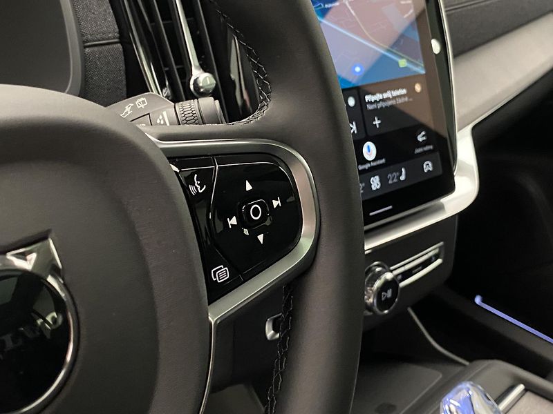 Volvo XC90 (2026) B5 AWD AUT DARK PLUS 7míst - fotka 28 z 70