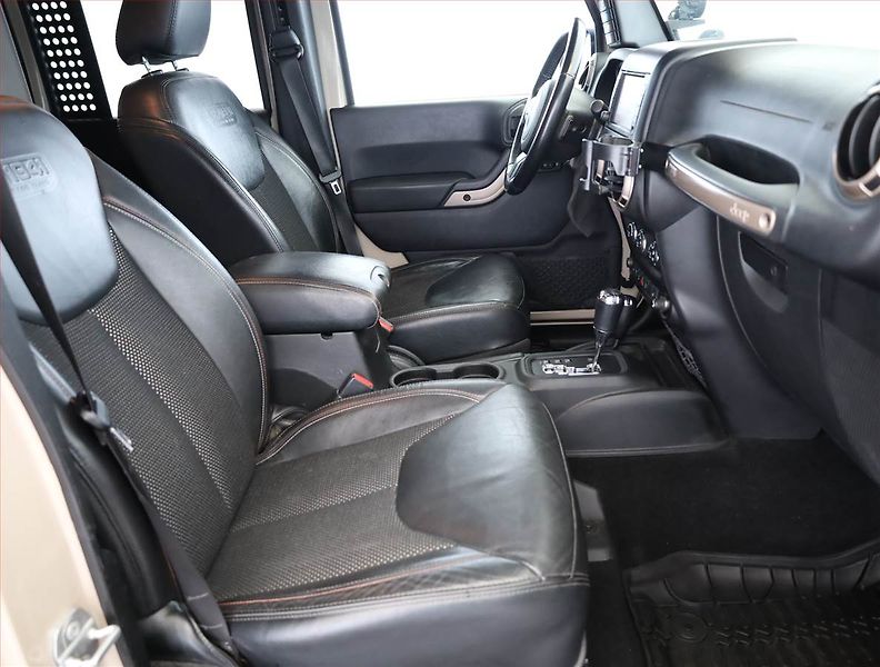 Jeep Wrangler (2016) 2.8 CRD - fotka 7 z 17