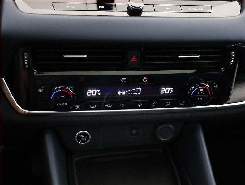 Nissan Qashqai (2024) Tekna 1.3 DIG-T MHEV - fotka 15 z 20