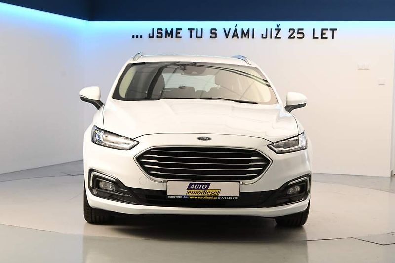 Ford Mondeo (2022) 2.0 140 KW LED ACC SONY Tažné - fotka 3 z 36