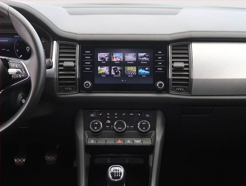Škoda Kodiaq (2022) Ambition 1.5 TSI, digi klima - fotka 12 z 25