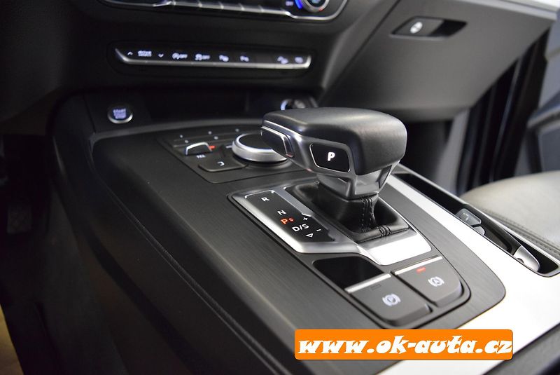 Audi Q5 2.0 TDI QUATTRO PRAV.SERVIS - fotka 40 z 60