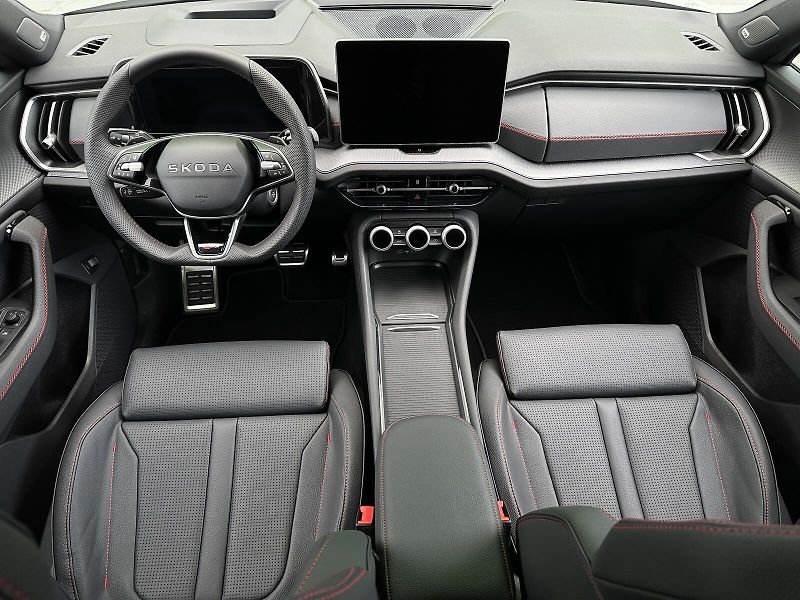Škoda Kodiaq RS DSG 4x4 265PS Matrix-LED He - fotka 40 z 50