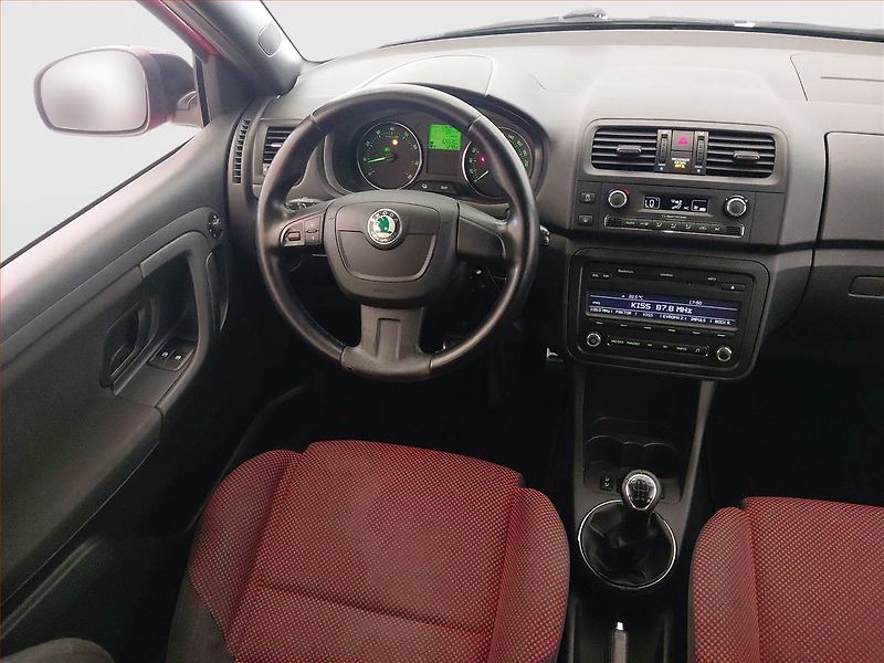 Škoda Fabia (2012) Monte Carlo 1.2 TSI, Tempomat - fotka 7 z 14
