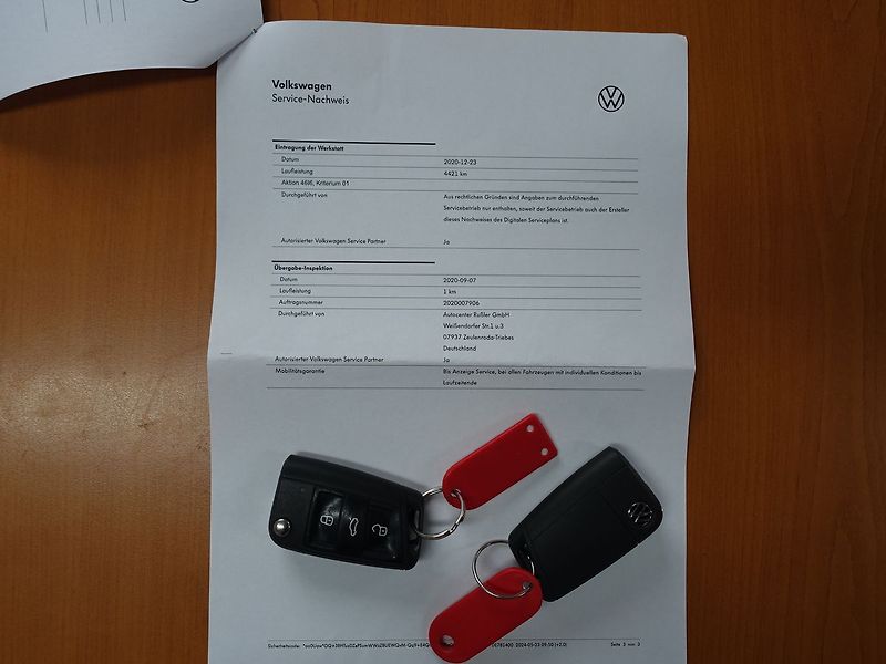 Volkswagen Touran 2.0 TDi, DSG, LED SVĚTLA - fotka 33 z 36