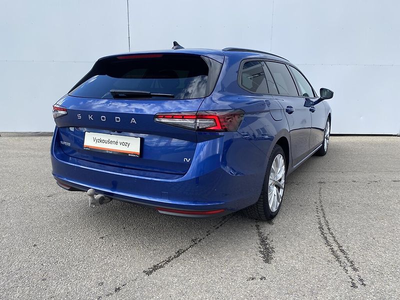 Škoda Superb Combi iV 1,5 TSI Selection DSG - fotka 2 z 30