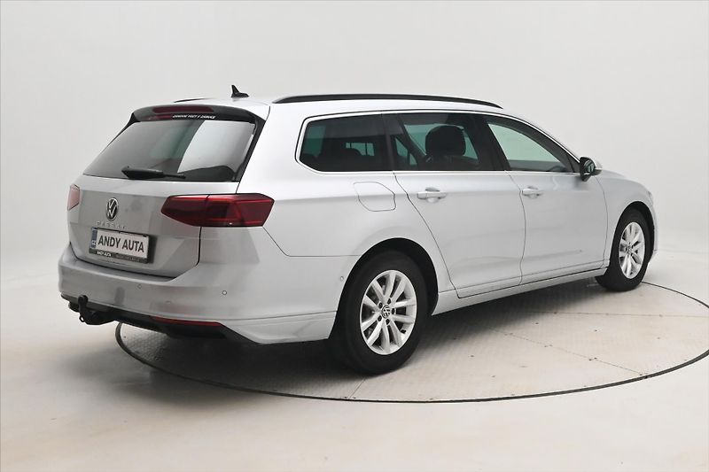 Volkswagen Passat 2,0 TDI 110kW DSG Business Zár - fotka 5 z 31