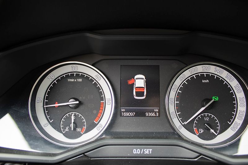 Škoda Superb Laurin & Klement, nové rozvody - fotka 16 z 46