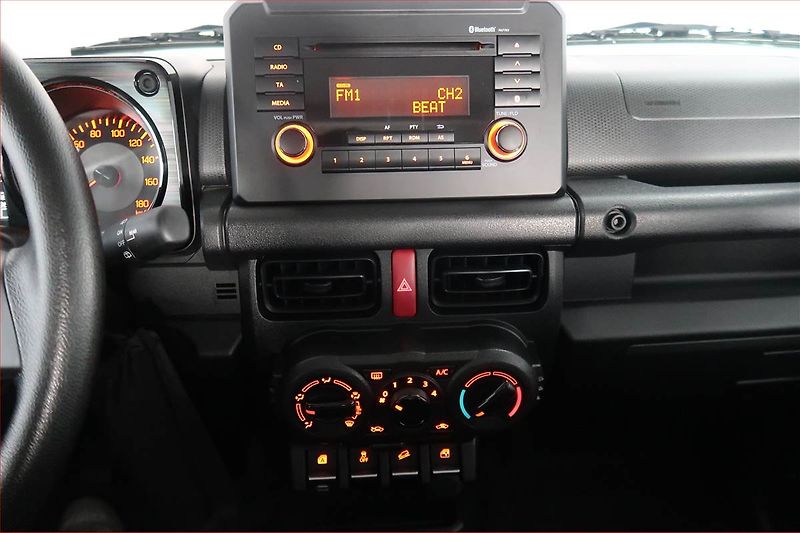 Suzuki Jimny (2021) 1.5 AllGrip - fotka 11 z 14