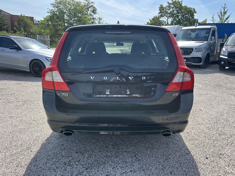 Volvo V70 (2009) 2.4D5 151KW REZERVACE! - fotka 6 z 21