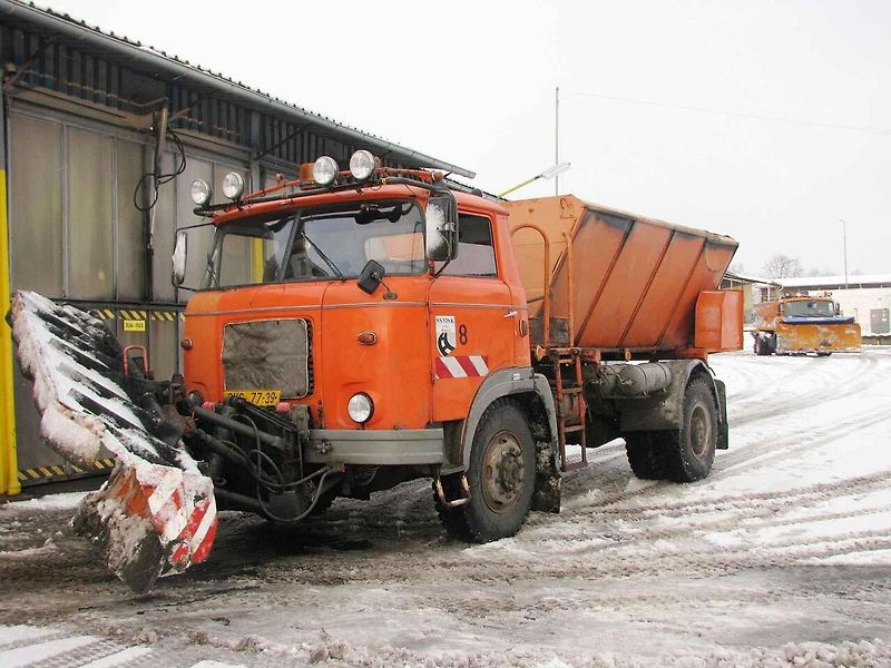 Technologie vozidel pro zimní údržbu silnic prošlo velkou modernizací. Dnes jsou sypače vybaveny nejmodernějšími technologiemi.