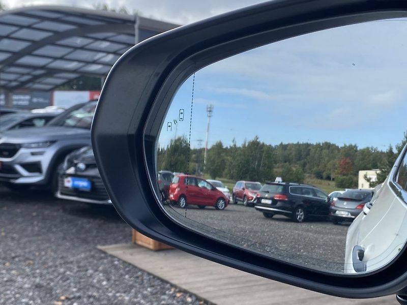 Lexus NX 350h 2.5HEV, ČR, ExecutiveTOP, 4x4 - fotka 33 z 40