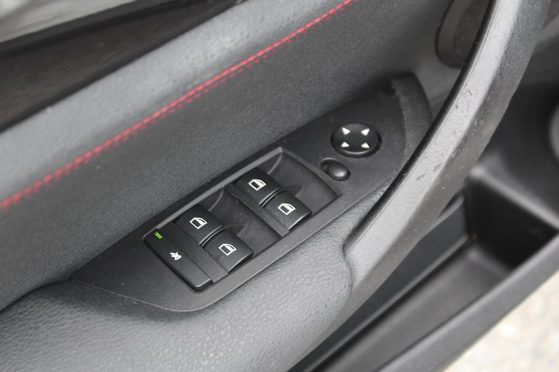 BMW X1 xDrive18d, CZ, 1. majitel - fotka 16 z 20