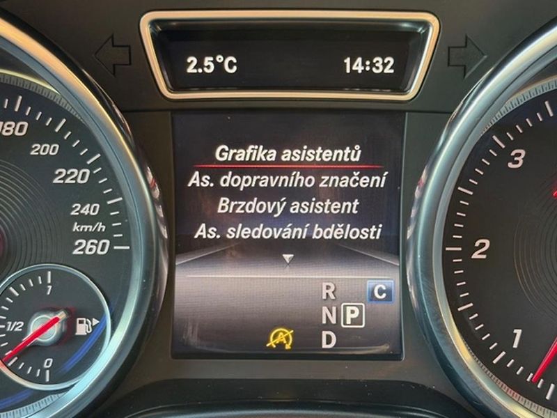 Mercedes-Benz GLE 350d 4MATIC,AMG PAKET,CZ - fotka 23 z 46