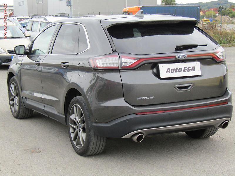 Ford Edge (2016) 2.0TDCi 4x4, Titanium, AT - fotka 4 z 22