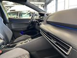 Volkswagen Golf 1,5 TSI EVO BMT 110 kW R-Line - náhled 17