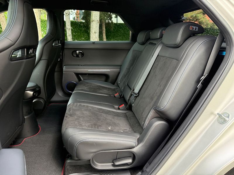 Hyundai Ioniq 5 N Everyday 84 kWh - fotka 11 z 42