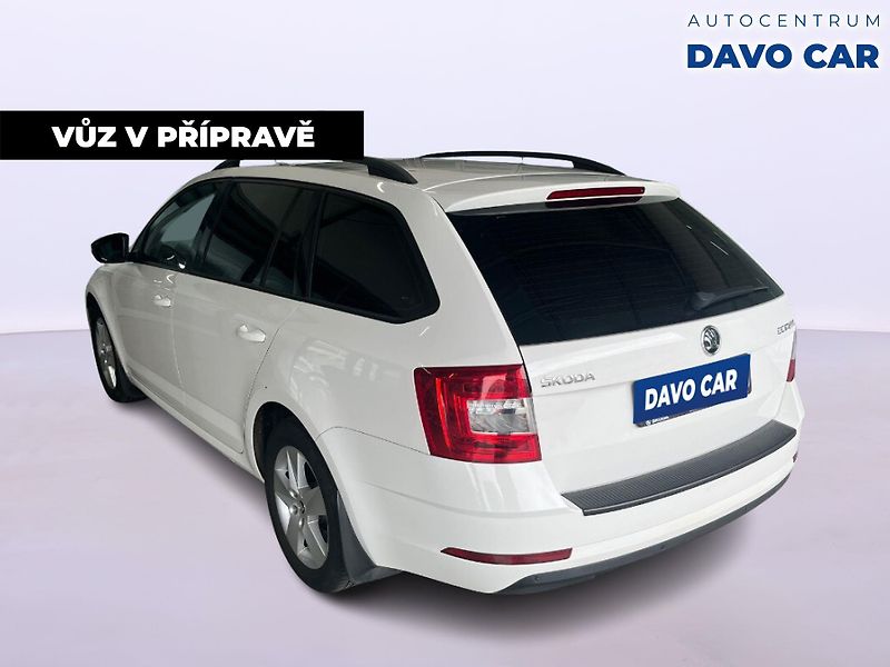 Škoda Octavia 1,6 TDI 85kW Ambition CZ - fotka 4 z 12