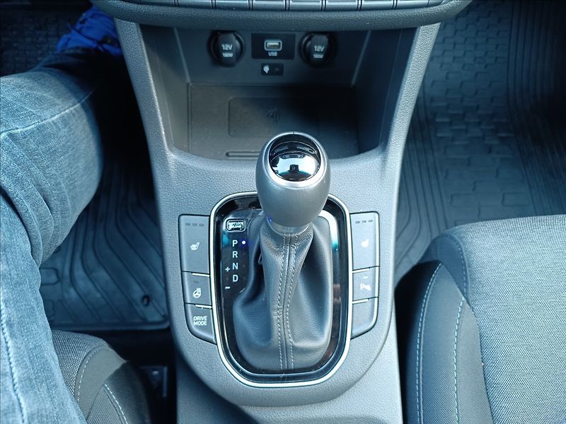 Hyundai i30 1,0 T-GDi, DCT Smart - fotka 18 z 20