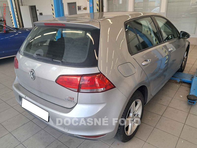 Volkswagen Golf (2013) 1.4 TSi, AT, autoAC - fotka 2 z 3