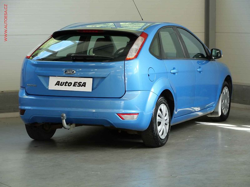 Ford Focus (2008) 1.4i, AC, temp - fotka 4 z 18