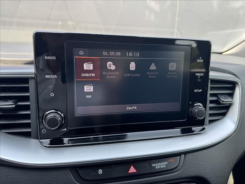 Kia Ceed 1,6 CRDI 100kW Exclusive ČR DP - fotka 21 z 30