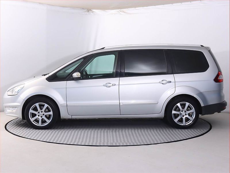 Ford Galaxy (2011) 1.6 TDCi, 7 míst, Navi - fotka 3 z 18